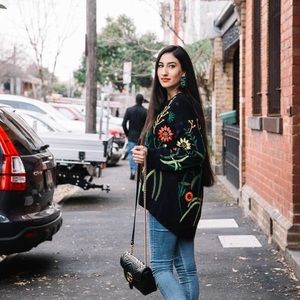 Meet your Posher, Aizza